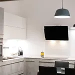 Casa Di Dada - Statua *